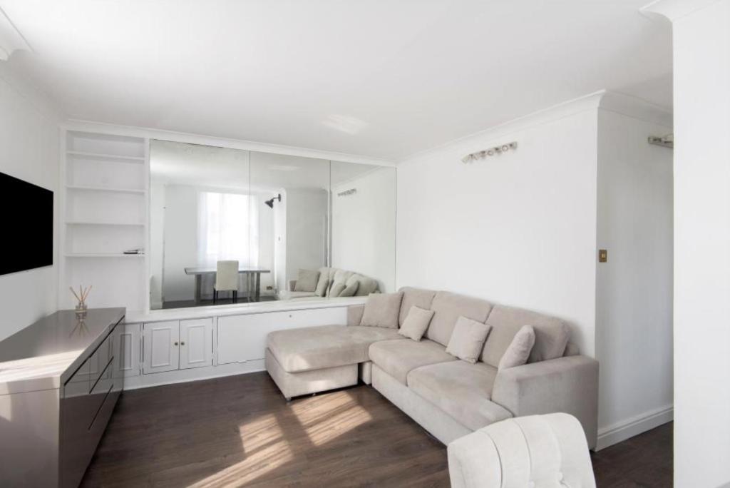 Knightsbridge 1 Bedroom Apartment - Near Harrods room 1