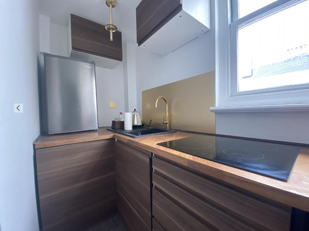 Knightsbridge 1 Bedroom Apartment - Near Harrods room 3